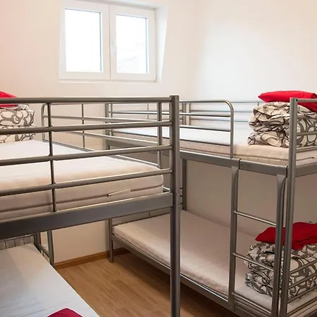 Art Beaubourg Homestay *