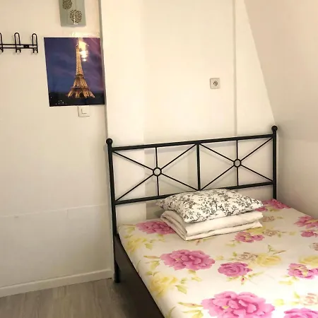 Quarto em Acomodações Particulares Art Beaubourg Paris